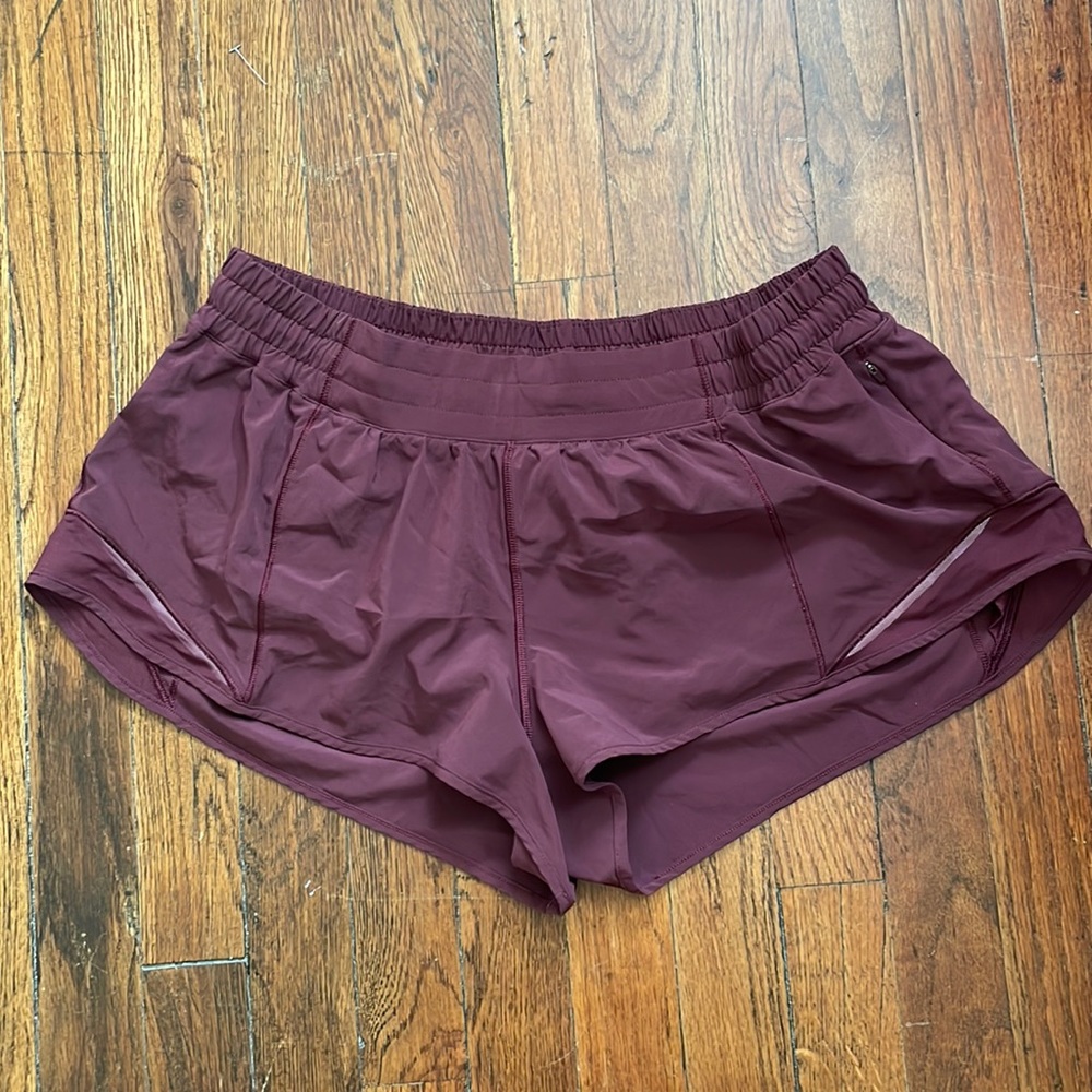 Lululemon Hotty Hot Low Rise Shorts